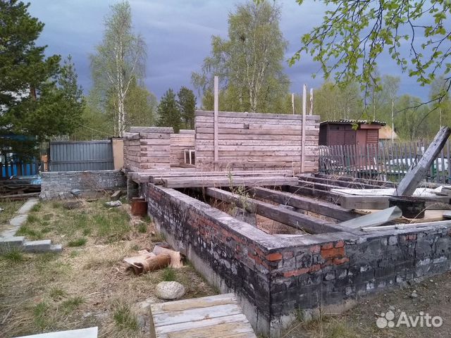 Cottage of 20 m2 on the plot 6 hundred.