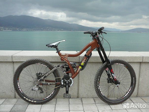 Горный велосипед Norco Custom DH + доп. запчасти
