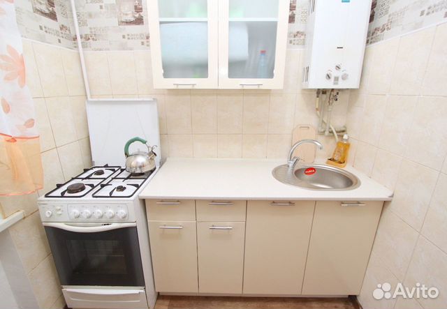 2-к квартира, 40 м², 1/3 эт.