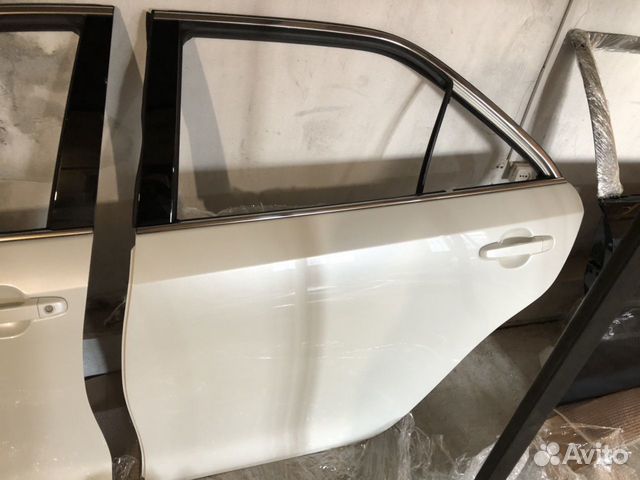 Дверь задняя левая на Toyota Camry V50 V55 (перлам