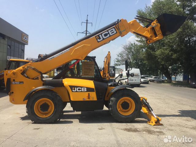 Телескопический погрузчик JCB 540-140