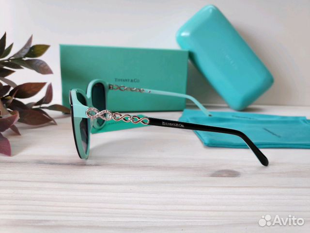 Солнцезащитные очки Tiffani&Co TF4121B (10005)