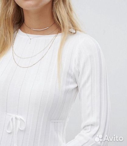 Платье трикотажное с длинными рукавами новое белое Платье трикотажное с длинными рукавами новое белое