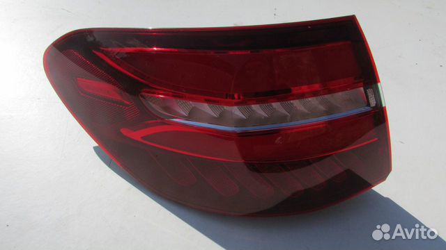 Фонарь задний левый Mercedes Benz GLC-class X253