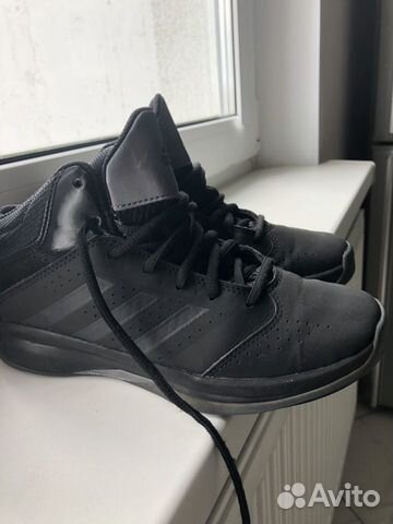 Кроссовки Adidas, размер 35