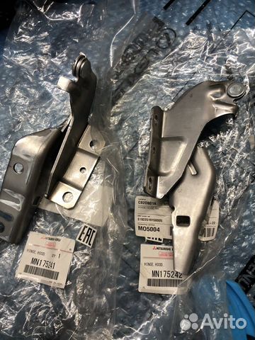 Петля капота Mitsubishi Outlander 2 ASX Петля капота Mitsubishi Outlander 2 ASX