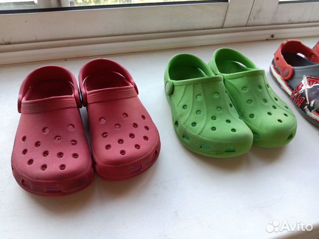 3 пары Crocs, цена за всё