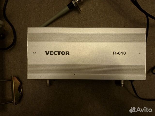 Усилитель GSM сотового сигнала Vector R-810