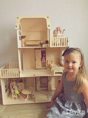 Кукольный домик для Барби с мебелью