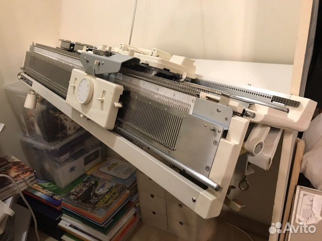 Двухфонтурная вязальная машина silver reed SK 280 Двухфонтурная вязальная машина silver reed SK 280