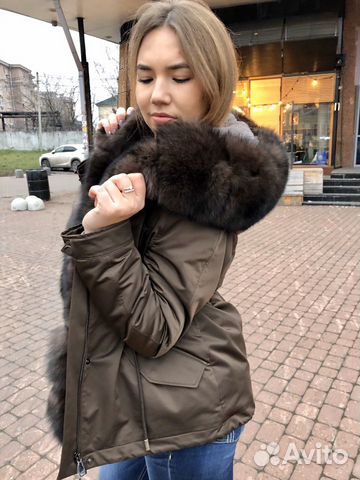 Парка с натуральным мехом песца