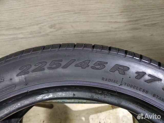 Пара шин Pirelli P Zero Rosso (2 шт) 225/45 R17 Пара шин Pirelli P Zero Rosso (2 шт) 225/45 R17