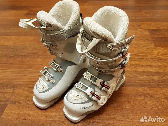 Горнолыжные ботинки детские 23