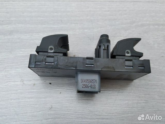 Блок стеклоподъемников 1K4959857A VW Passat (B6) 2