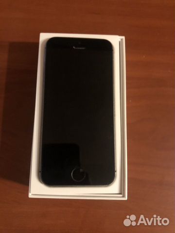 Телефон iPhone 5s Телефон iPhone 5s
