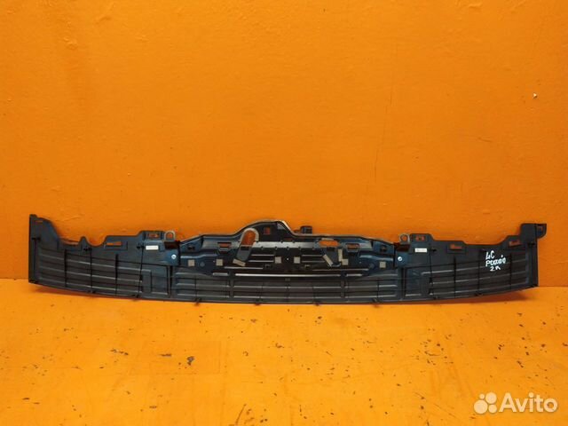 Накладка бампера задняя верхняя Toyota Land