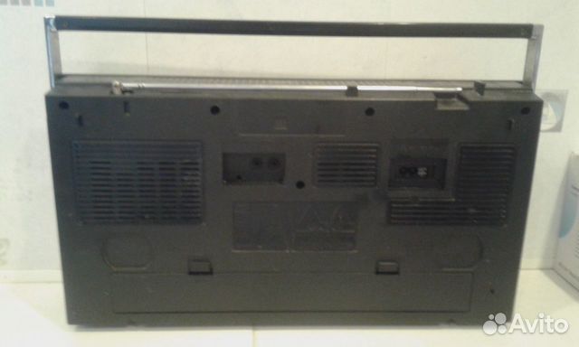 Магнитола Toshiba RT-135s Магнитола Toshiba RT-135s