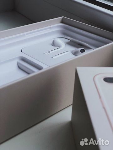 Наушники Apple Наушники Apple