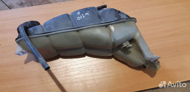 Mercedes w210 бачок расширительный Mercedes w210 бачок расширительный