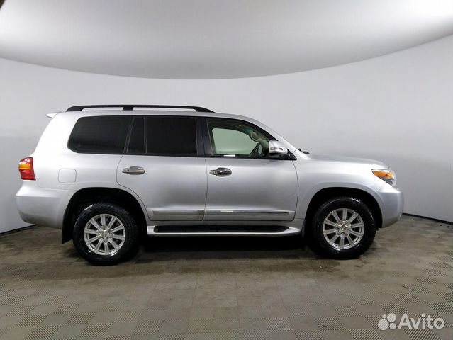Toyota Land Cruiser 4.6 AT, 2013, 101 502 км Toyota Land Cruiser 4.6 AT, 2013, 101 502 км