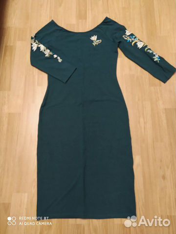 Платья