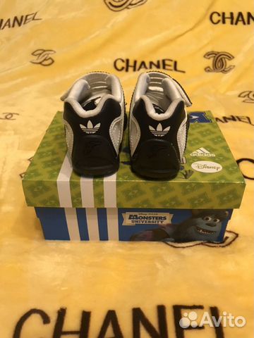 Новые детские кроссовки Adidas Новые детские кроссовки Adidas