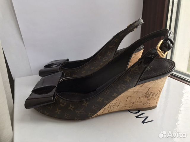 Басоножки Louis Vuitton оригинал 36,5 Басоножки Louis Vuitton оригинал 36,5