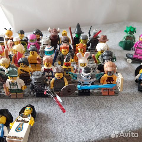 Минифигурки Лего