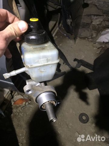 Главный тормозной цилиндр Рено Логан