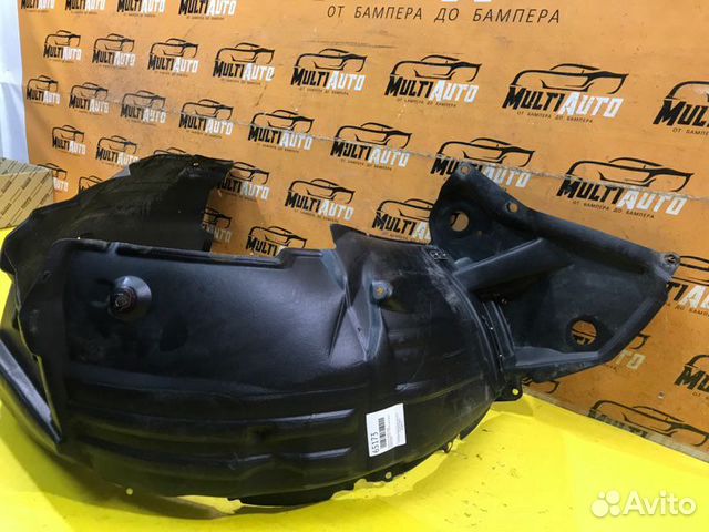 Подкрылок передний правый Toyota Highlander 3 XU50