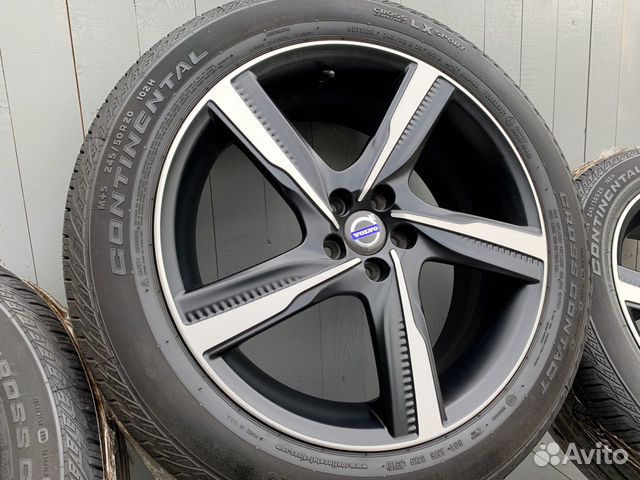 Оригинальные колеса на Volvo XC60 R20 Оригинальные колеса на Volvo XC60 R20