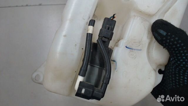 Бачок омывателя Nissan Qashqai, 2011 Бачок омывателя Nissan Qashqai, 2011