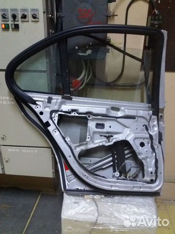 Двери передняя и задняя левая BMW 3