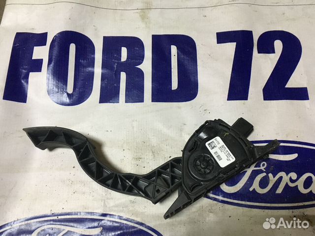 Педаль газа электронная Ford Focus 3 Педаль газа электронная Ford Focus 3