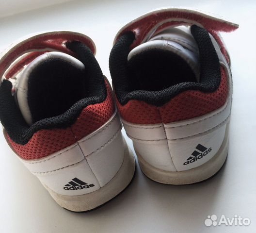 Кроссовки adidas