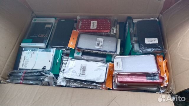 Продам коробку чехлов