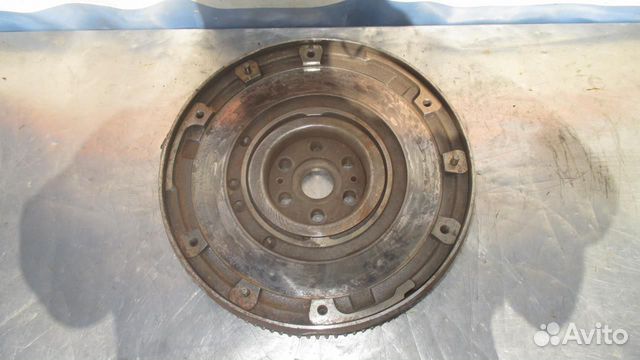 Маховик двухмассовый Ford Mondeo III 2.0 МКПП 00-0 Маховик двухмассовый Ford Mondeo III 2.0 МКПП 00-0