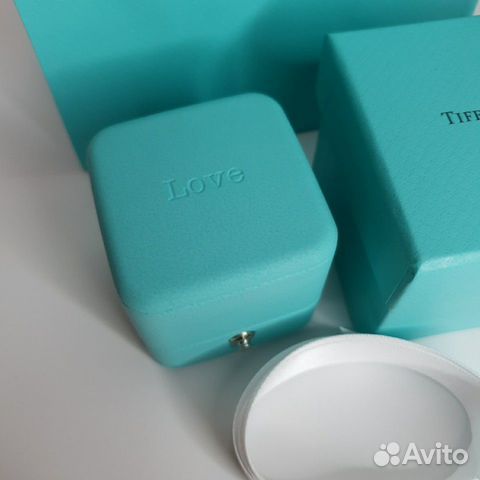 Коробка Tiffany & Co для кольца оригинал Коробка Tiffany & Co для кольца оригинал