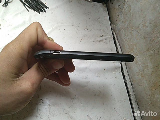 Телефон HTC Телефон HTC