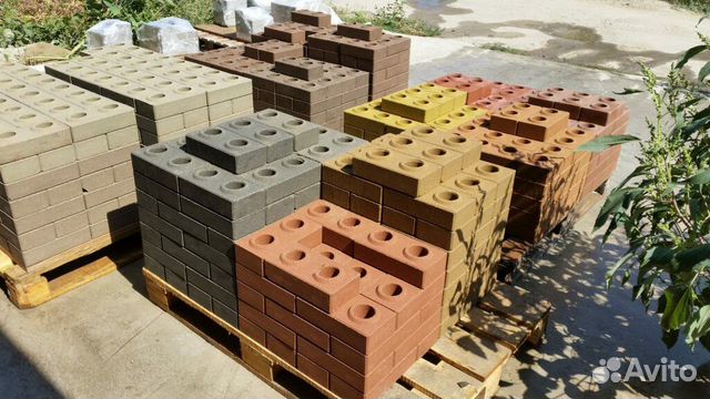 Кирпич разных расцветок (lego)