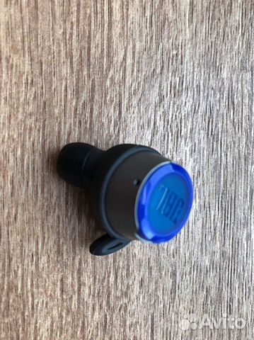 Беспроводные наушники JBL reflect flow