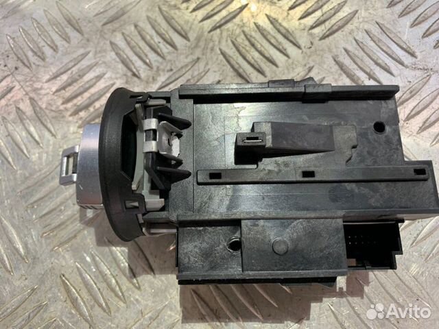 Замок зажигания Volkswagen Passat B6 1.8 2009 Замок зажигания Volkswagen Passat B6 1.8 2009