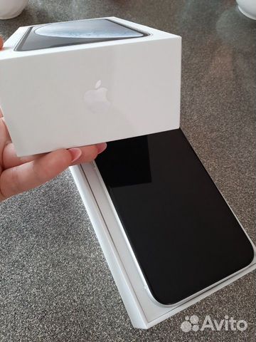 Телефон iPhone xr