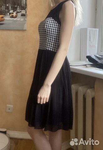 Платье Guess Платье Guess