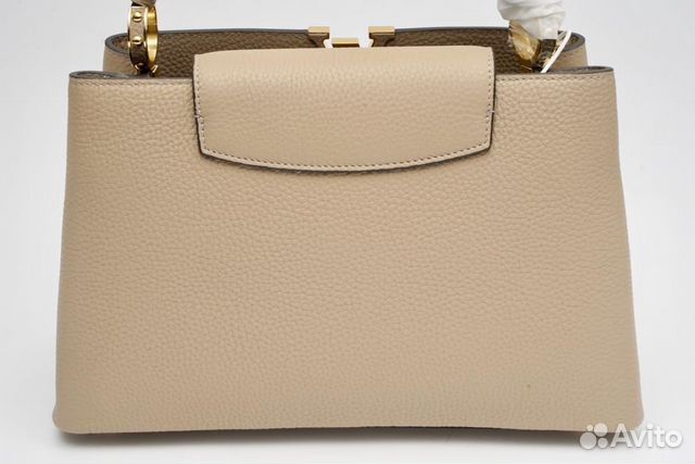 Сумка Louis Vuitton Capucines