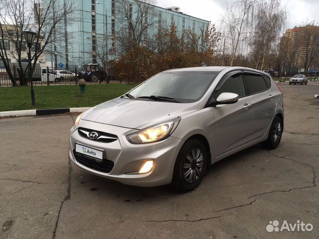 Hyundai Solaris 1.6 AT, 2012, битый, 158 000 км Hyundai Solaris 1.6 AT, 2012, битый, 158 000 км