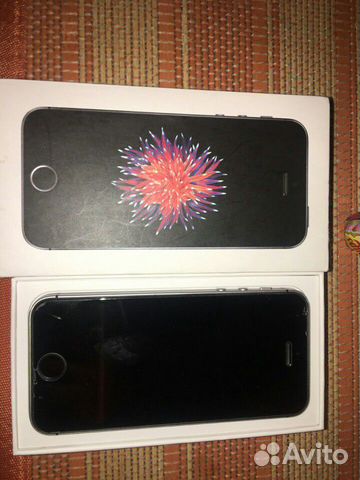 Телефон iPhone SE32 Телефон iPhone SE32