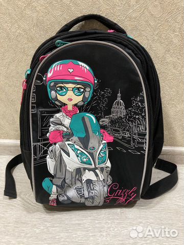 Рюкзаки, пеналы, папки для школы