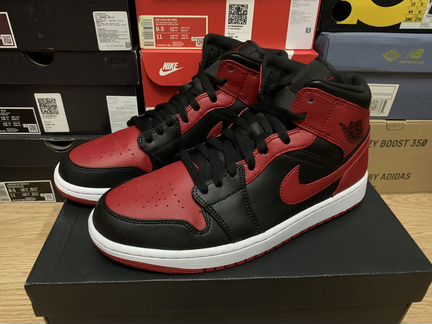 Air jordan 1 mid banned