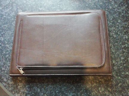 Кожанная папка для бумаг